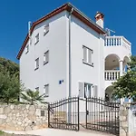 Apartment Two-bedroom In Betiga Barbariga