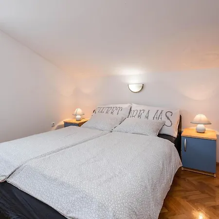 Two-bedroom In Betiga 公寓